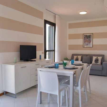 Appartamenti In Residence Portosole E Residence Tamerici Con Piscina-Cavallino Treporti Exteriör bild